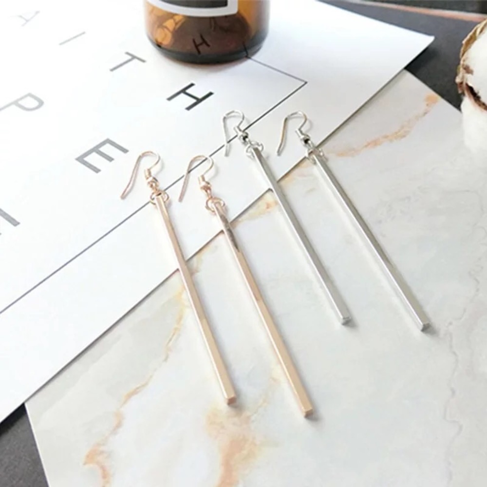 🌸NEW🌸 Silver Drop Earrings